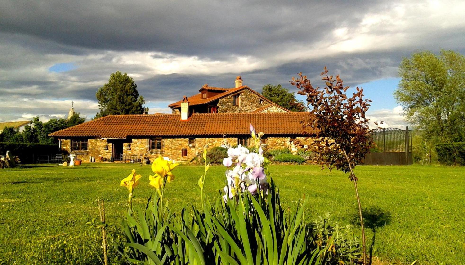 La Forqueta Y El Fontanal Country house