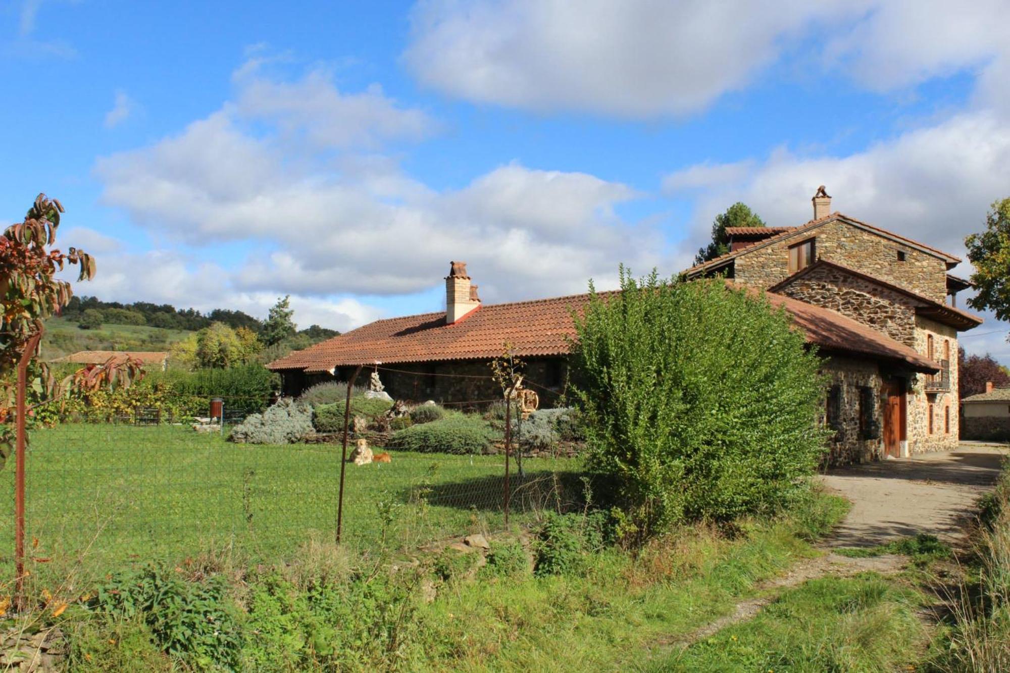 La Forqueta Y El Fontanal Country house *