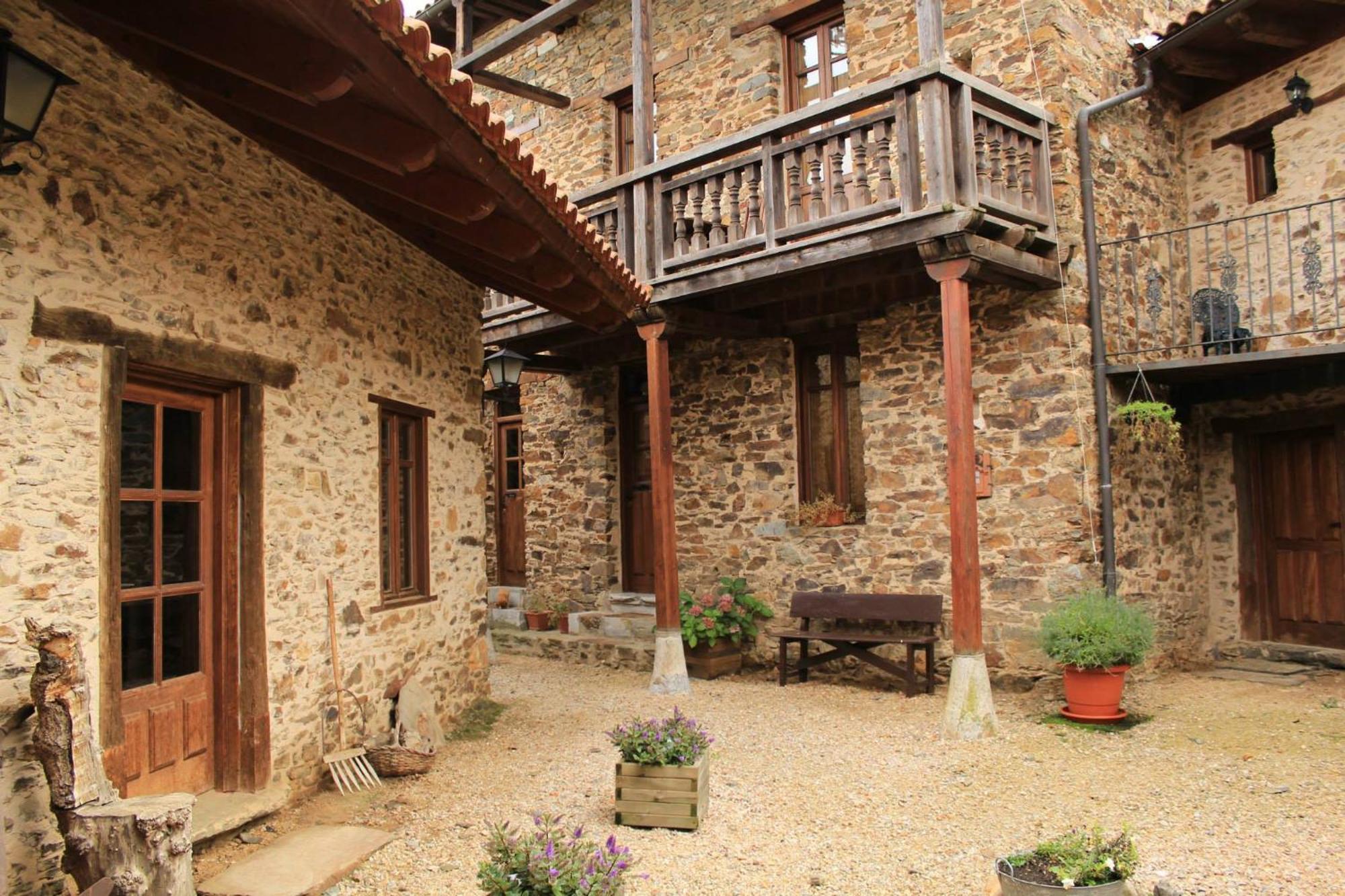 La Forqueta Y El Fontanal Country house